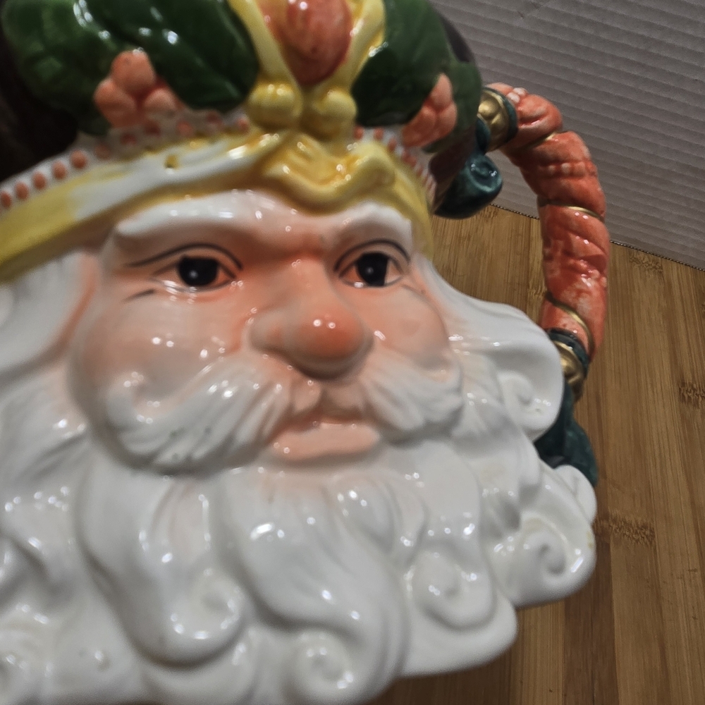 WCL Saint Nicholas Mug with Detailed 3D Face and White Beard, Toby style